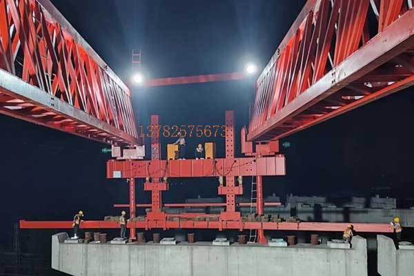 HNJQ60-360配重架橋機(jī)，廣州白云跨鐵項(xiàng)目，架設(shè)完成